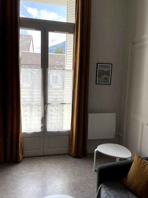 101 Pyrenees Palace Appartement Bagneres-de-Luchon Экстерьер фото